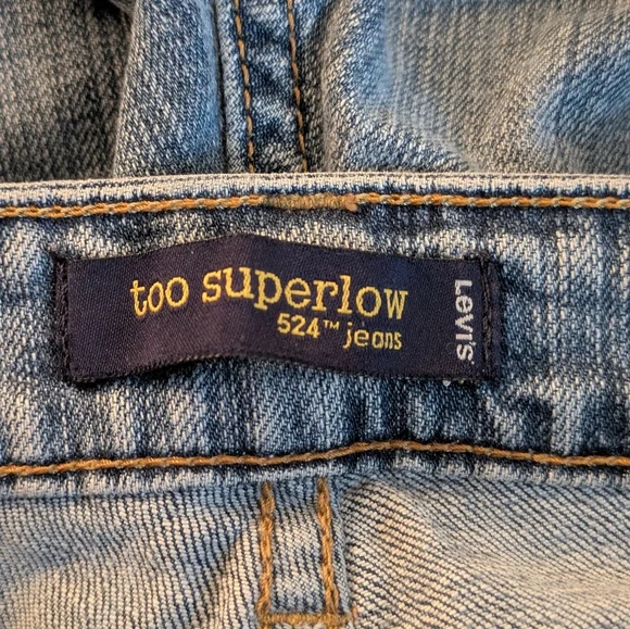 Levi's Women's Size 9 Medium 524 Too Superlow Low Rise Jeans - Picture 2 of 5